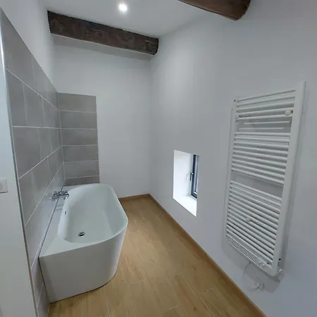 Maison De Entre Nimes Et Montpellier * Carnas