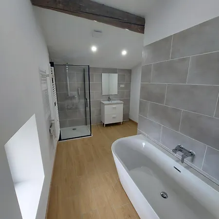 Maison De Entre Nimes Et Montpellier * Carnas
