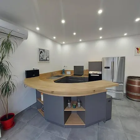 Maison De Entre Nimes Et Montpellier *