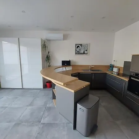 Maison De Vacances Entre Nimes Et Montpellier