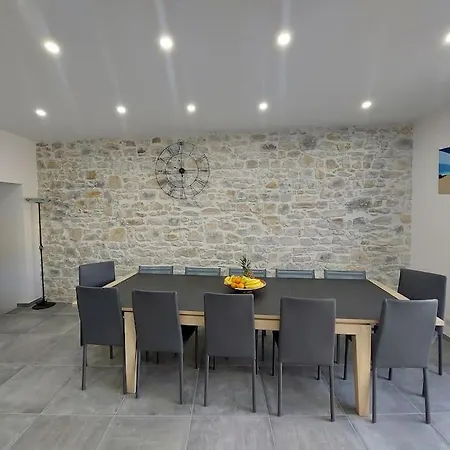 Maison De Entre Nimes Et Montpellier * Carnas